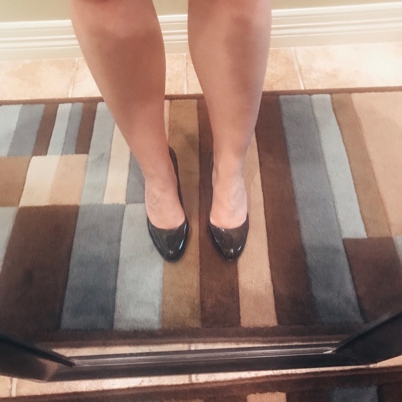 BCBG Patent Heels - Picture 5 of 6